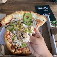 Vegan pizza  at Phil & Fred Pizzeria in St-jean-sur-richelieu