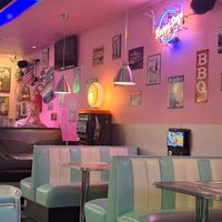  at Brunn's Diner in Coimbra