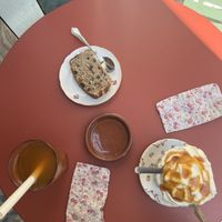 Table   at La Louve - Concept Store in Revel