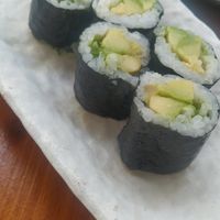 Makis de aguacate (6) at 4 Makis in Torredembarra