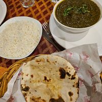 Palak tofu, rice and chapati at Curry House  in La Paz