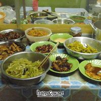 The buffett at Khanh Ly Vegetarian Food in Phu Quoc