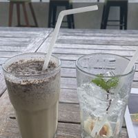 Vegan coffee, cookies & cream frappe with almond milk (& no cream)  at Coffeenosky in Lovina