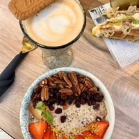 Lotus caramel latte and vegan pecan pie oats   at Cookie Beacon Brunch in Budapest