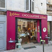 Shop at La Cabosse Enchantée in La Rochelle