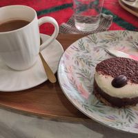 Tiramisu et Chocolat Chaud at La Cabosse Enchantée in La Rochelle