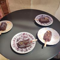 Pistache, noisette, coco et amande chocolat at La Cabosse Enchantée in La Rochelle