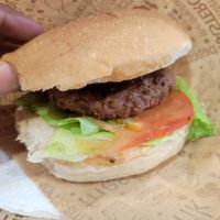 Beyond Burger at Peterland Napoli - Piazza del Gesù in Naples