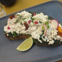 Tofu on toast at Pawdy Neighbors  in Dubai