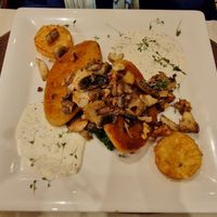 Sojaschnitzel auf Spinat at Zum Hexenhäuschen in Gelsenkirchen