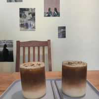 Iced oat lattes at Thea 떼아 in Seoul