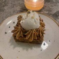Carrot cake and vanilla ice cream to finish 😍  at Bistro Verde in Copenhagen