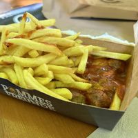  Vegan currywurst  at Pommes Freunde - Hauptbahnhof in Munich