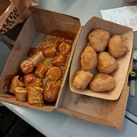  at Pommes Freunde - Hauptbahnhof in Munich