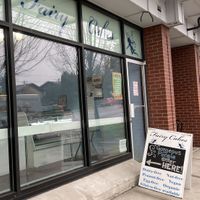 Organic, Ⓥ and gluten-free?  Sign me up! #Veganuary at Fairy Cakes in Vancouver