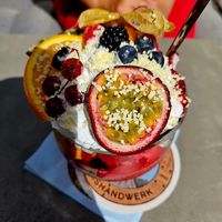 Früchtebecher at Eisstübchen in Gehrden