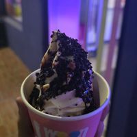 Vegan vainilla ice cream, dark chocolate and oreo at Swoon  in Cork