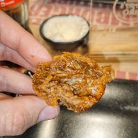 Texture polpette di finta carne at Burger's Bró in Naples