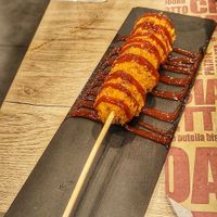 Corn Dog di wurstel vegano in 3D at Burger's Bró in Naples