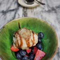  at Espécie in Porto