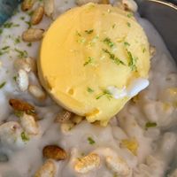 arroz con leche, coco, lima y sorbete de mango   at Espécie in Porto