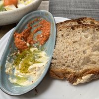 aperitivo  at Espécie in Porto