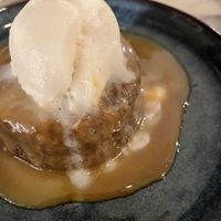Sticky toffee pudding  at Espécie in Porto