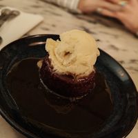 Sticky toffee at Espécie in Porto