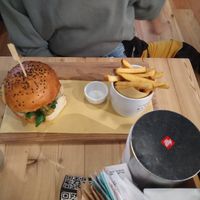 Burger cornetto veganizzato at Rivetti Cafè in Valdagno