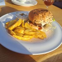 Veggie-Burger, auf Nachfrage vegan at Lumberjack Bio-Bergrestaurant in Kleinarl