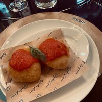 Montanara al pomodoro at Sophia Loren in Florence