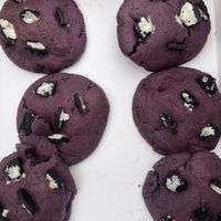 Vegan ubae-Oreo cookies   at Unicone in Montreal