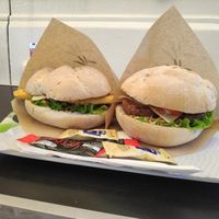 NoChicken and NoBeef burgers at Food & Friends Food Truck in Sao Miguel