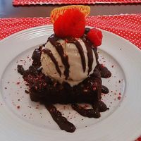 Brownie com sorvete. at La Rouge in Porto Alegre