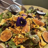 Fig, lentil, cauliflower salad  at Vegan Bistró in Mallorca