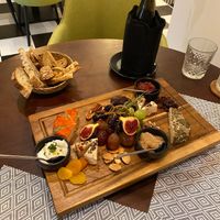 Amazing cheese board at Vegan Bistró in Mallorca