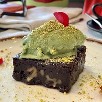 Brownie with Pistachio Ice Creamm  at Vegan Bistró in Mallorca
