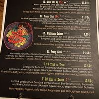 V steht nicht zwingend für vegan oder vegetarisch...  at Wok'n'Joy in Hannover