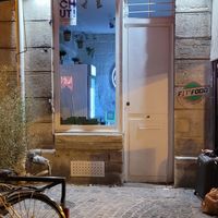 9pm, already closed. 😡 at Fit'food Vegan in Paris