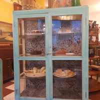 Tortas veganas y pan integral vegano at Los Padmitos in Tumbaco