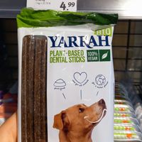 vegane hundesnacks at denn's Biomarkt in Speyer