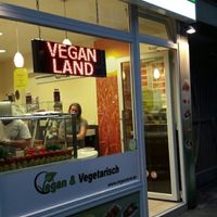 Hard to miss  at Veganland - Weidengasse in Cologne