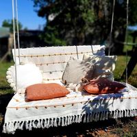 Swing bench at Lotus Mellow in Valea Lunga