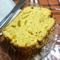 Special vegan mango cake at Honey and Spice in Pushkar