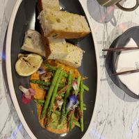 Hummus and asparagus appetizerrs  at Vegan Amore 蔬慕 in Taipei