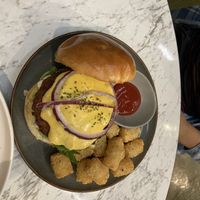 OmniPork burger  at Vegan Amore 蔬慕 in Taipei