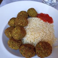 Meatball with rice and spicy sauce at Pic nic in Orta San Giulio