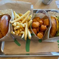 Amazing Burgers at Hart House - Sepulveda in Los Angeles