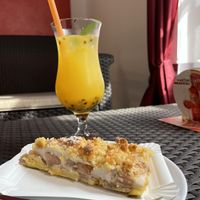 Hrušková koláč (vegan)  at Manufaktura by Maky in Kolin