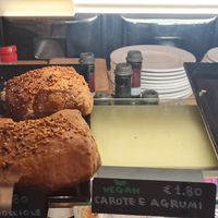 Vegana Vouta & Fagotto Vegano Nocc (hazelnut filling) at Kento in Sirmione